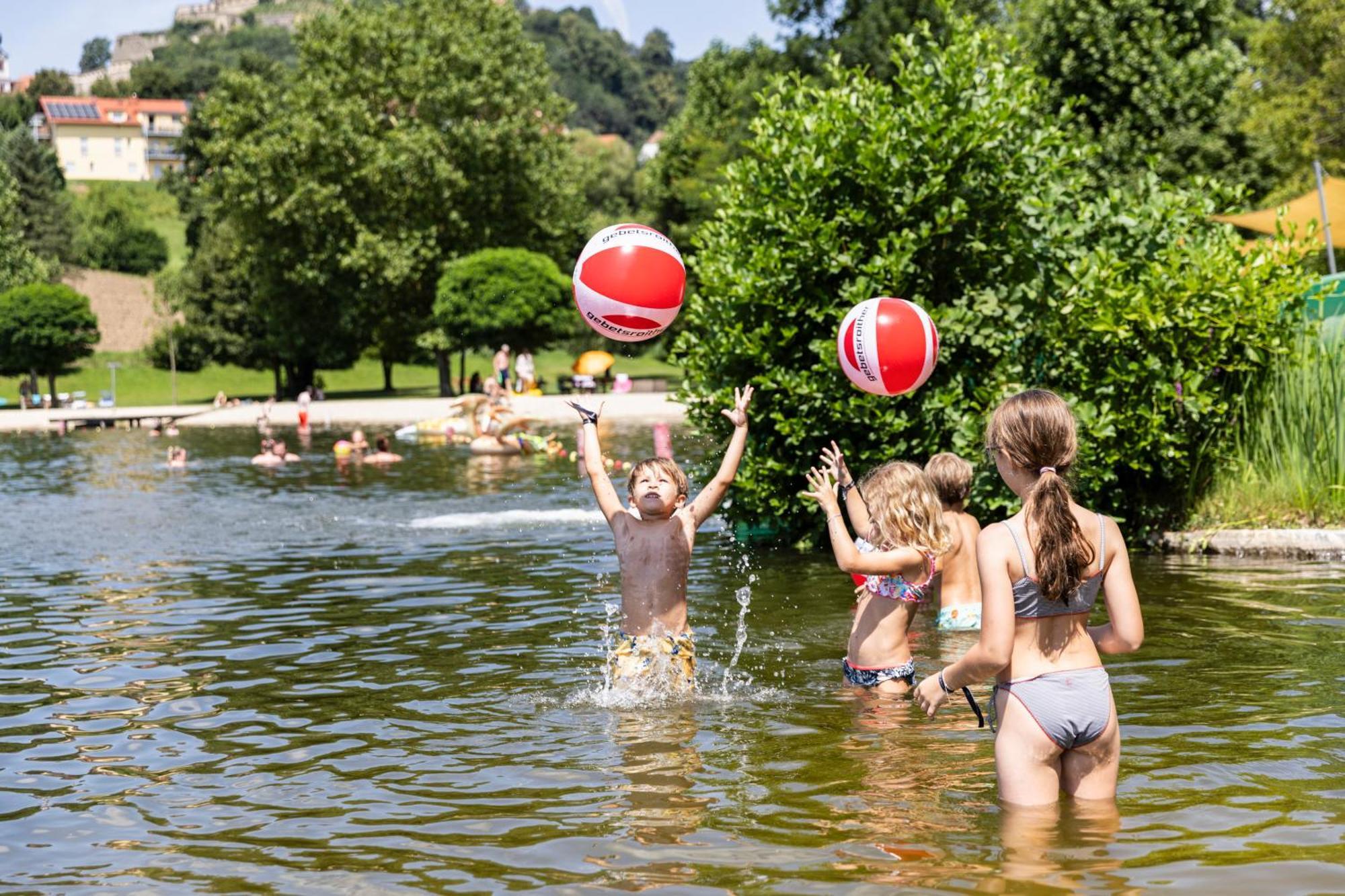Camping Resort Riegersburg Ngoại thất bức ảnh